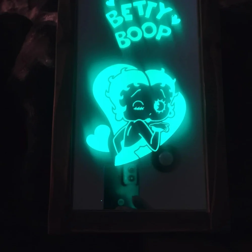 Betty Boop Illuminated Wall Mirror